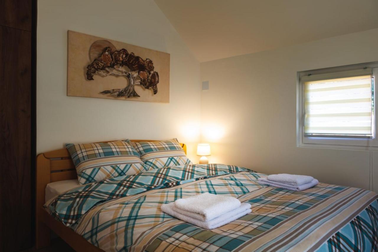 Apartmani Dordevic Golubac Bagian luar foto