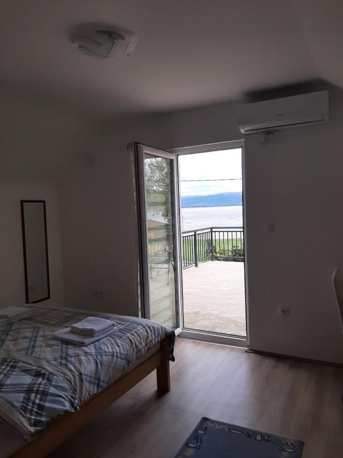 Apartmani Dordevic Golubac Bagian luar foto