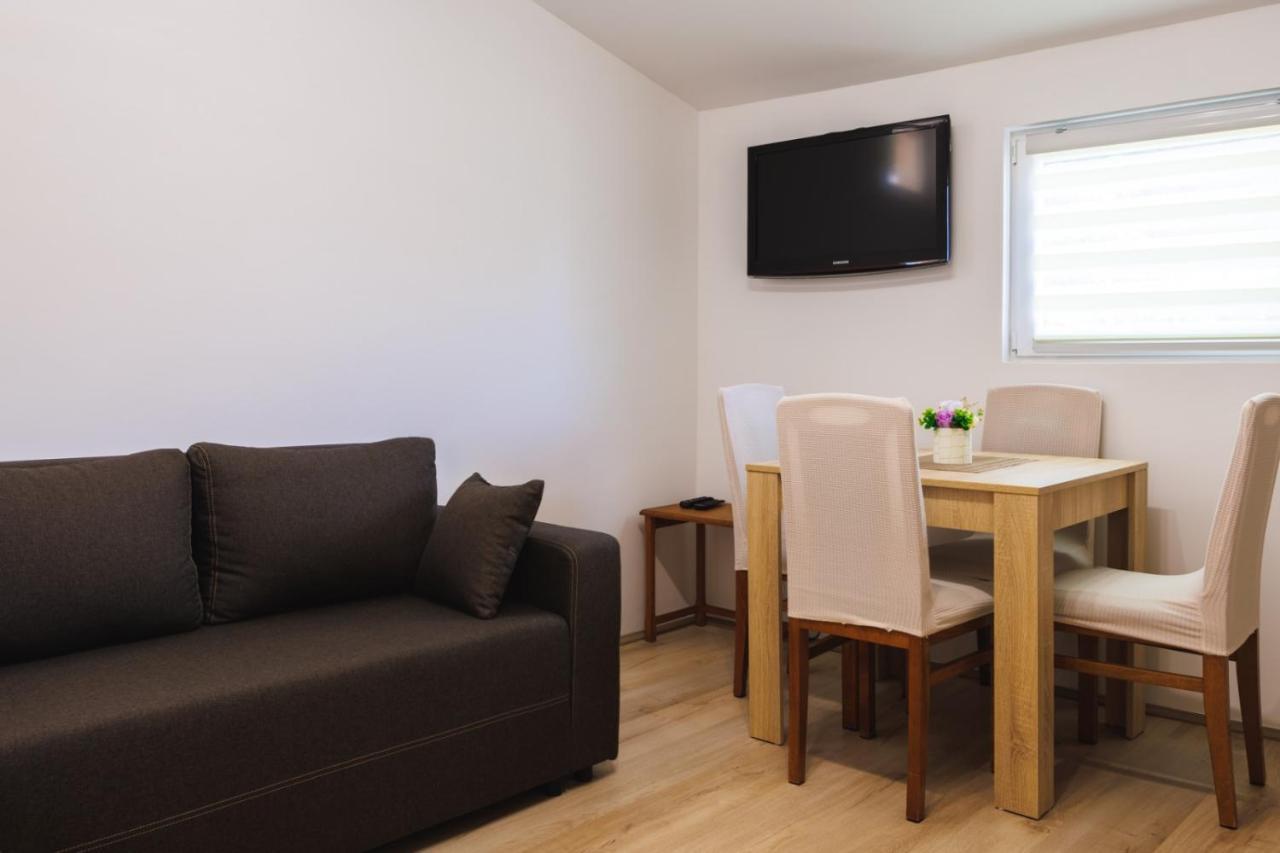Apartmani Dordevic Golubac Bagian luar foto