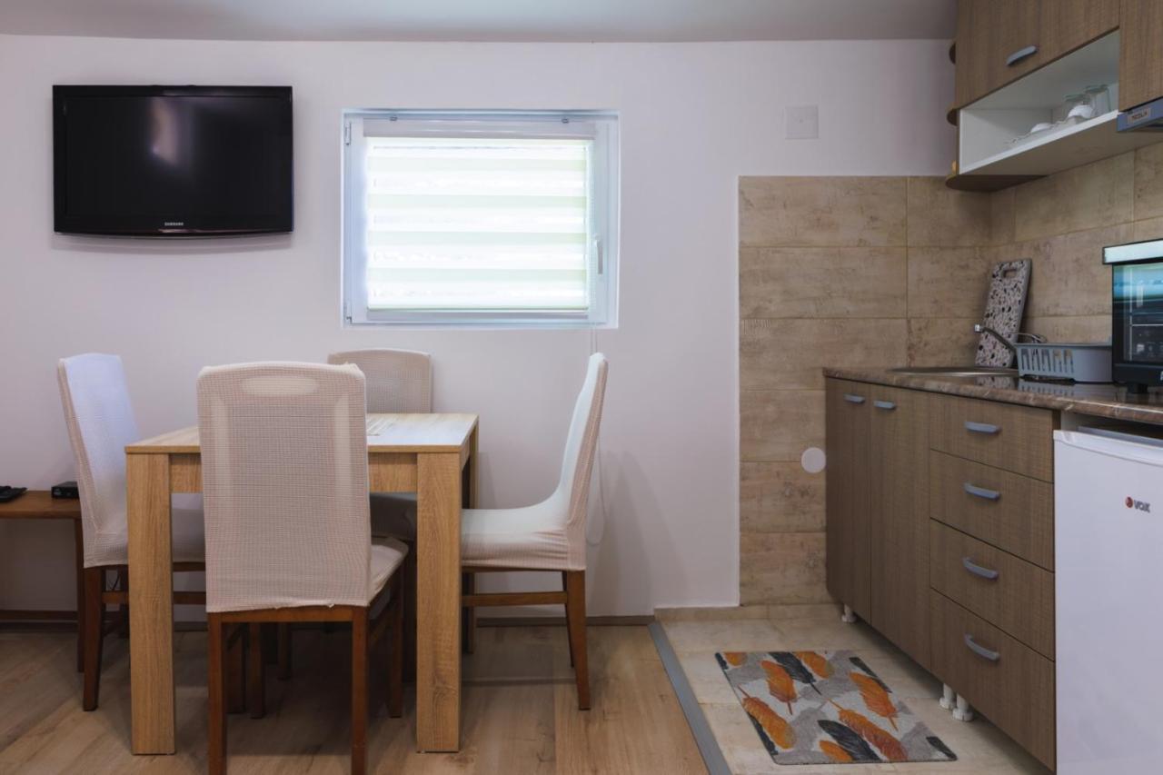 Apartmani Dordevic Golubac Bagian luar foto