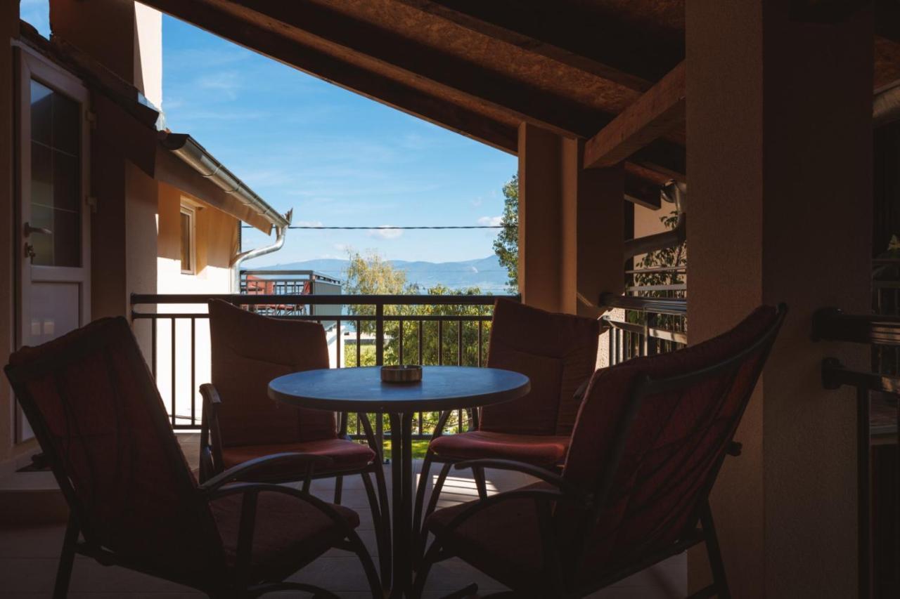 Apartmani Dordevic Golubac Bagian luar foto